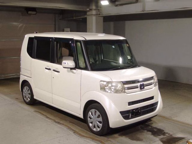 HONDA N-BOX