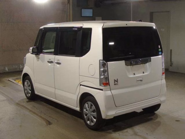 HONDA N-BOX