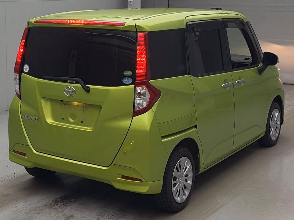 TOYOTA ROOMY