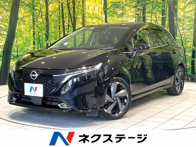 NISSAN AURA