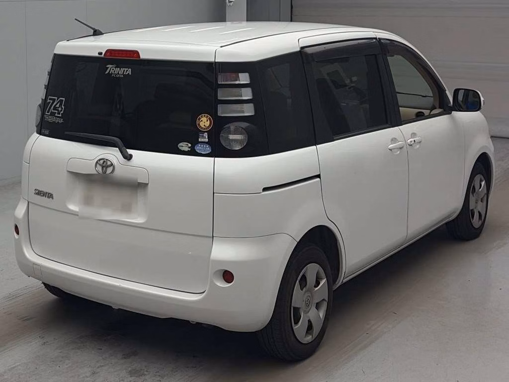 TOYOTA SIENTA
