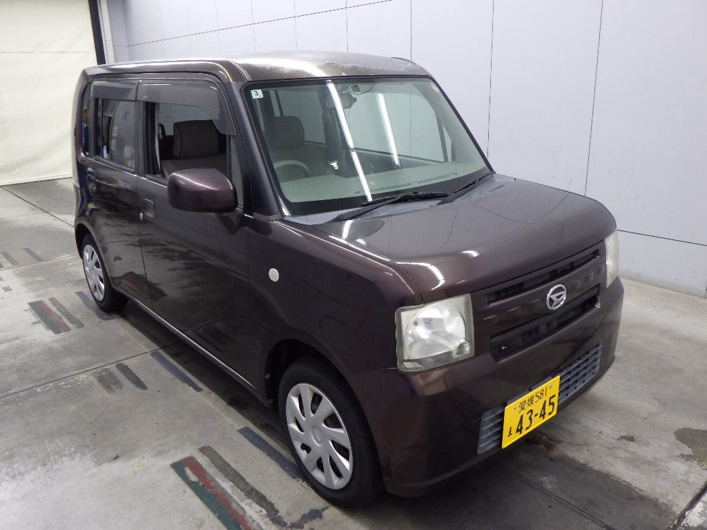 DAIHATSU MOVE CONTE