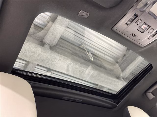 LEXUS IS300H