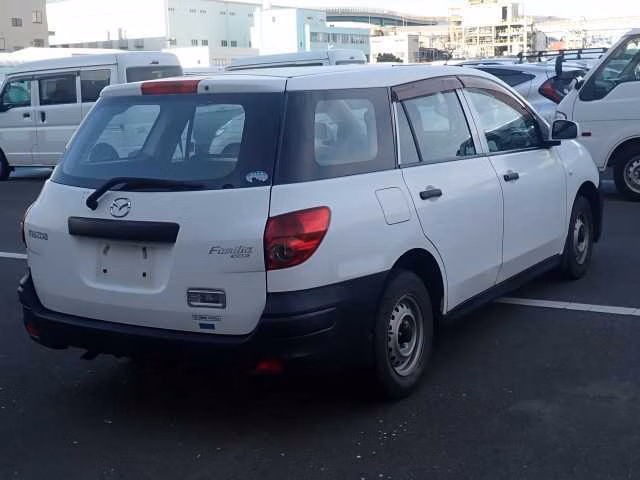 MAZDA FAMILIA