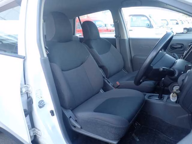 MAZDA FAMILIA