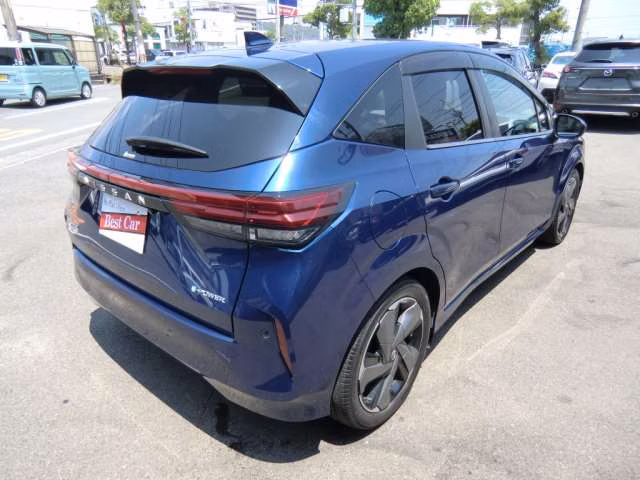 NISSAN AURA