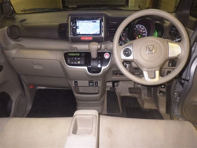 HONDA N-BOX