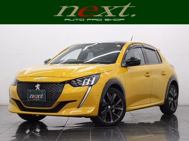 PEUGEOT 208