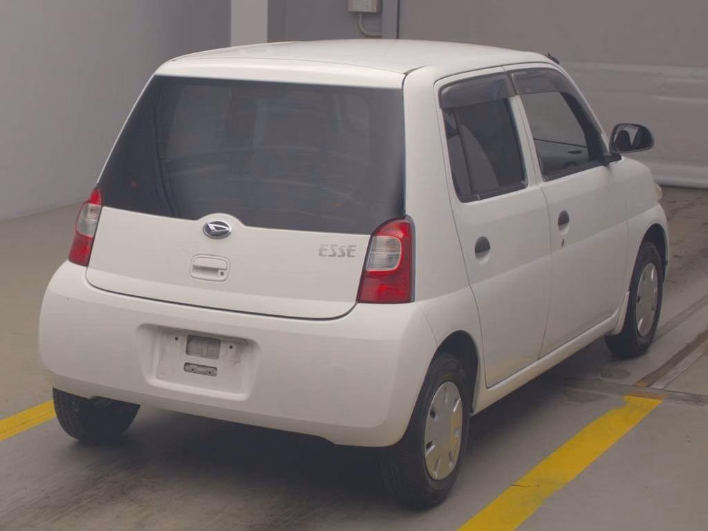DAIHATSU ESSE