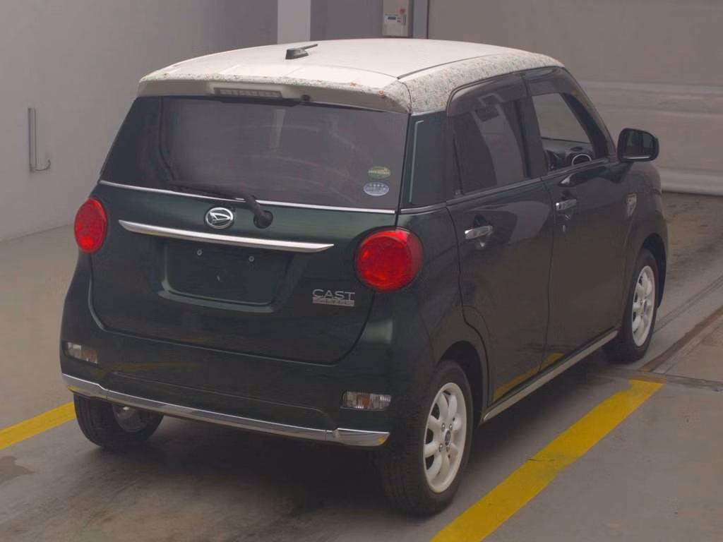 DAIHATSU CAST