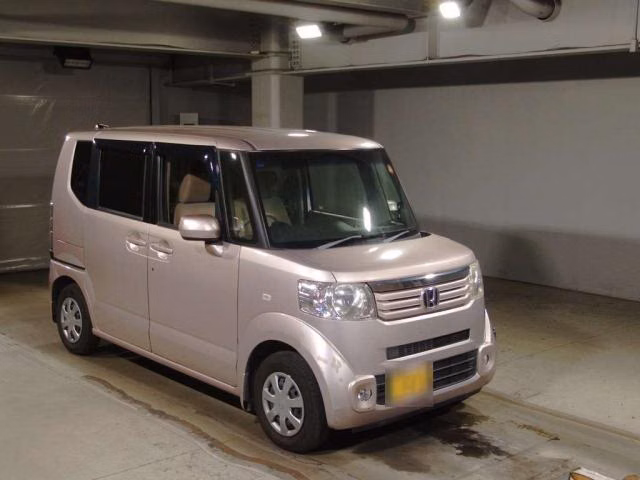 HONDA N-BOX