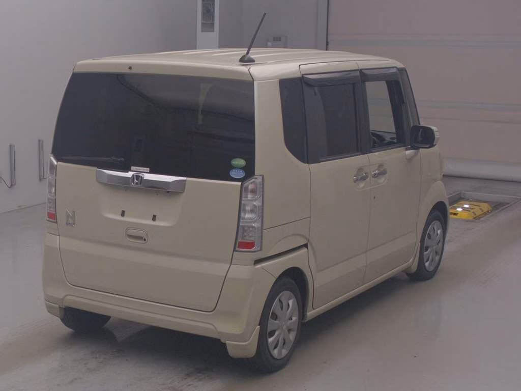 HONDA N-BOX