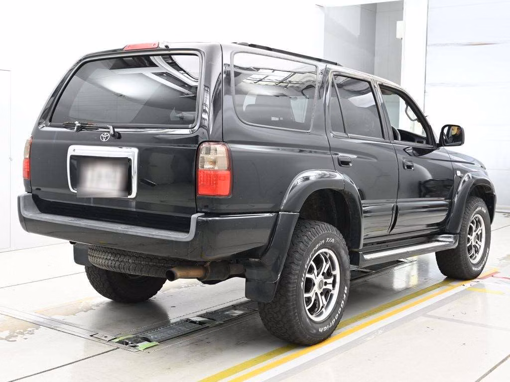 TOYOTA HILUX SURF
