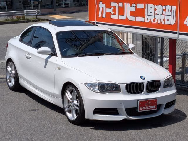 BMW 1-SERIES