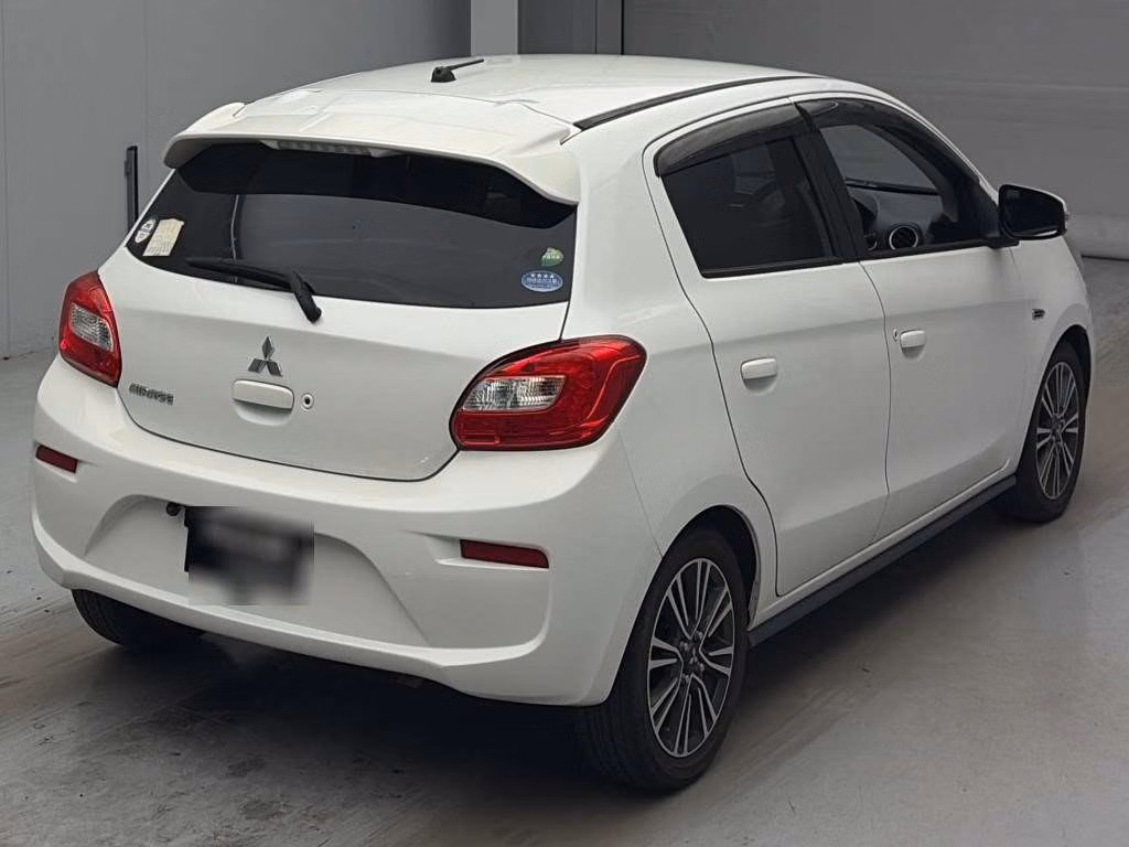 MITSUBISHI MIRAGE