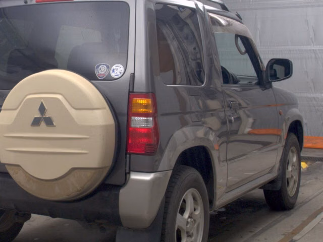 MITSUBISHI PAJERO MINI