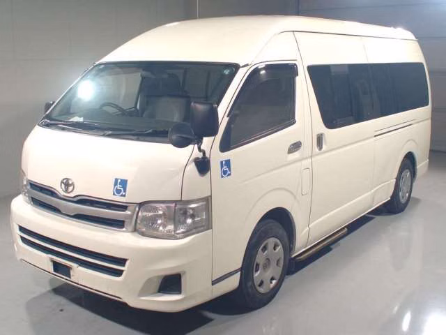 TOYOTA REGIUS ACE