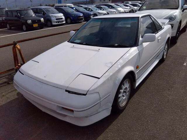 TOYOTA MR2