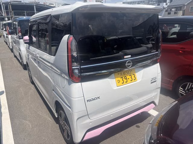 NISSAN ROOX