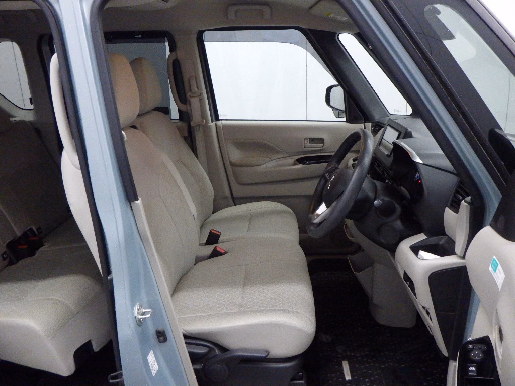 MITSUBISHI EK SPACE