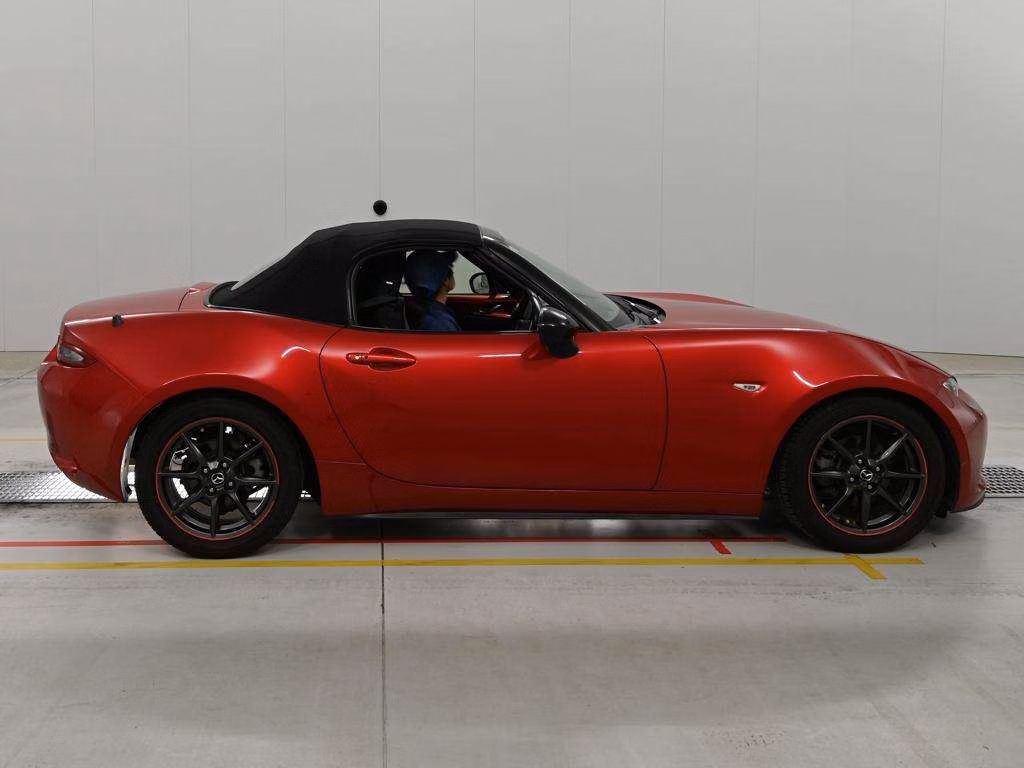MAZDA MX-5