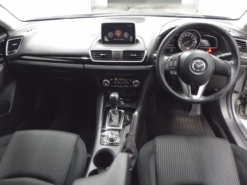 MAZDA AXELA