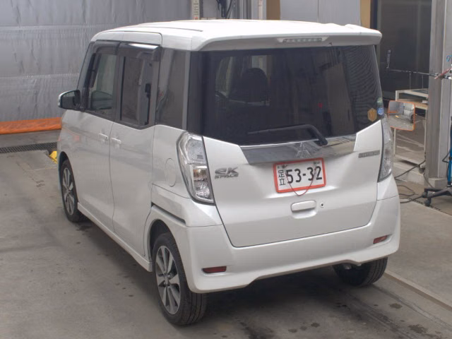 MITSUBISHI EK SPACE