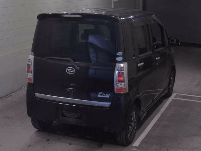 DAIHATSU TANTO EXE