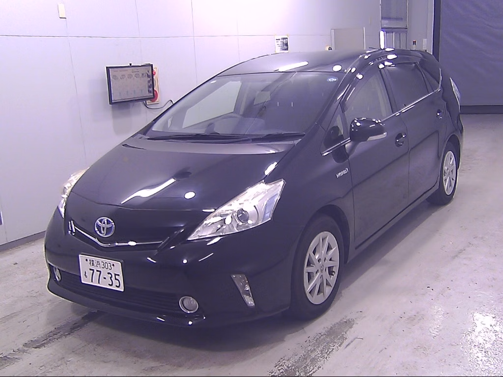TOYOTA PRIUS ALPHA