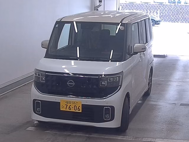 NISSAN ROOX