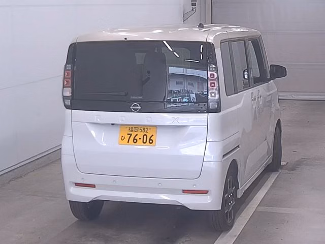 NISSAN ROOX