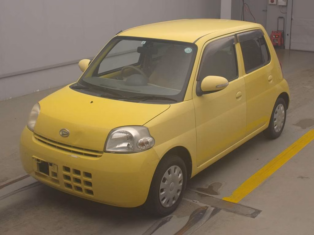 DAIHATSU ESSE