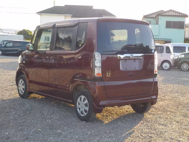 HONDA N-BOX