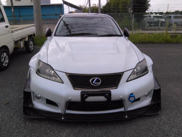 LEXUS IS350