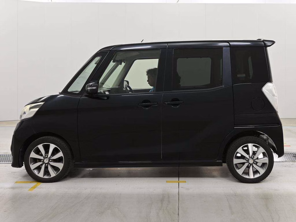 MITSUBISHI EK SPACE