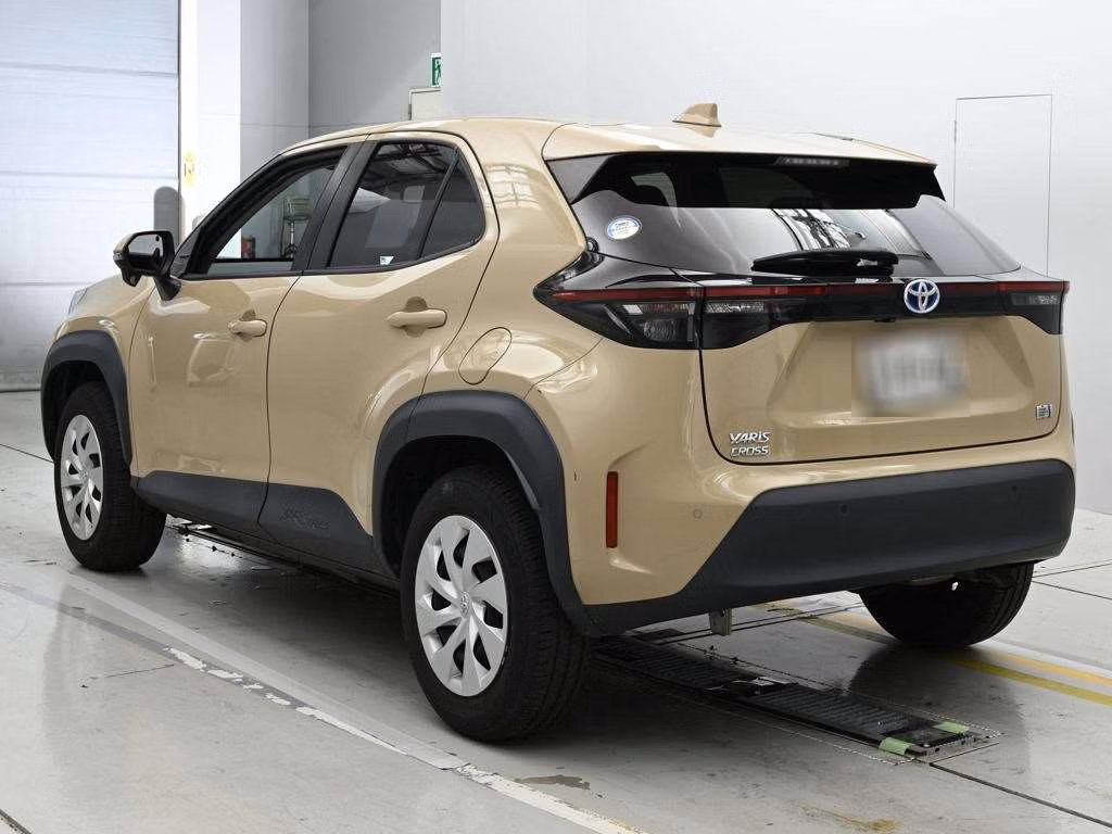 TOYOTA YARIS CROSS