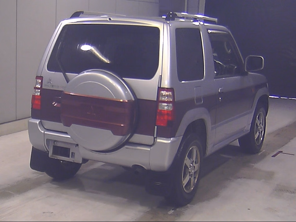 MITSUBISHI PAJERO MINI