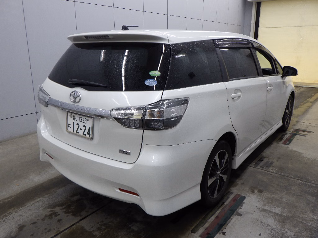 TOYOTA WISH