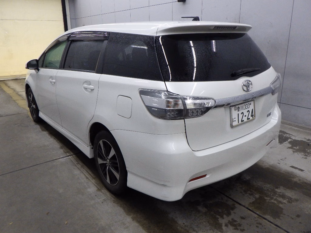 TOYOTA WISH