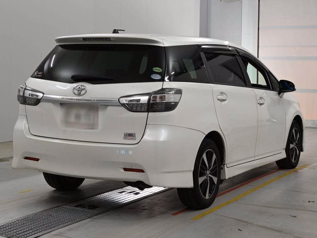 TOYOTA WISH