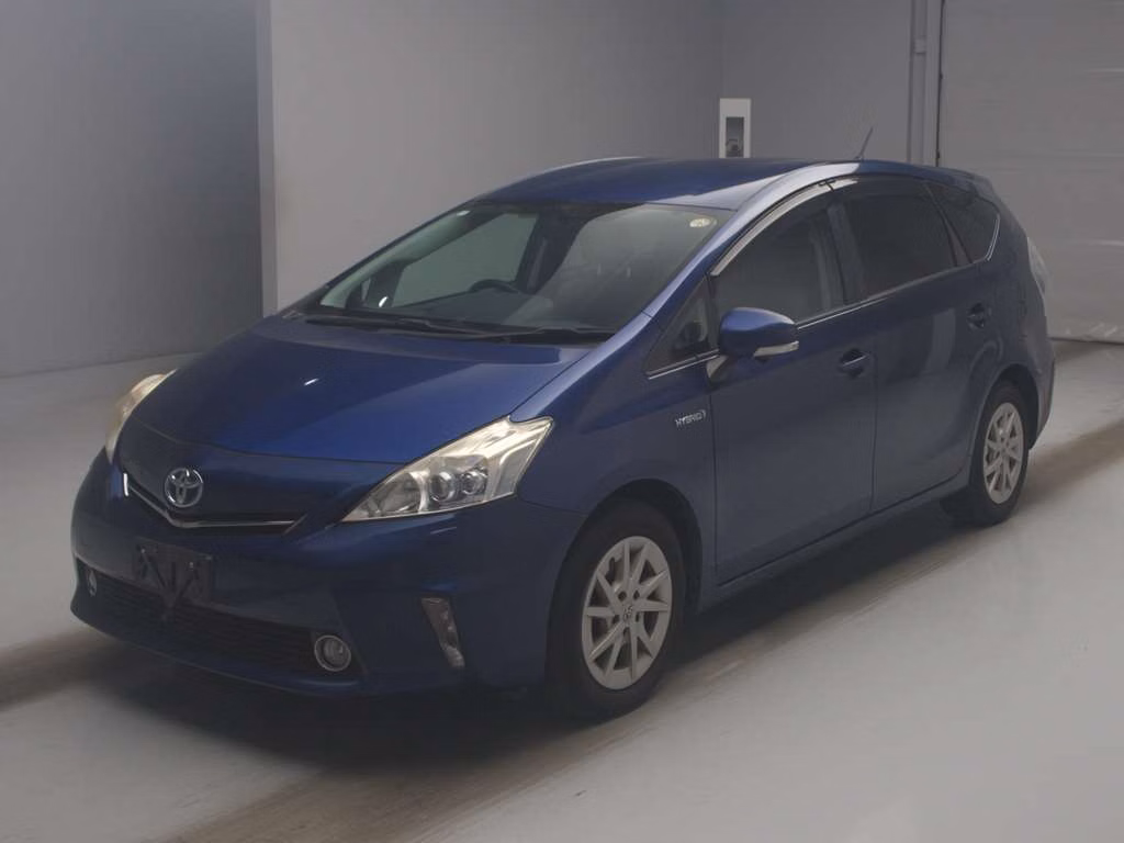 TOYOTA PRIUS ALPHA
