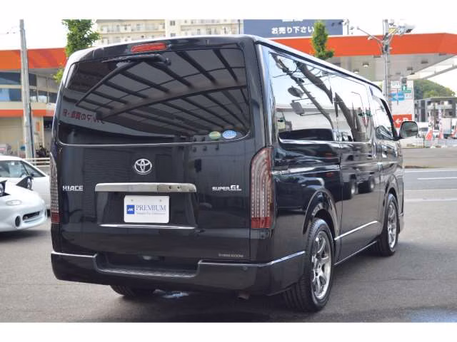 TOYOTA REGIUS ACE