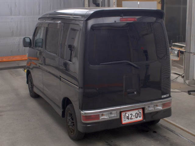TOYOTA PIXIS VAN