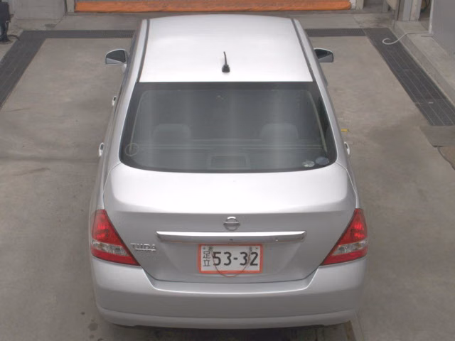 NISSAN TIIDA LATIO