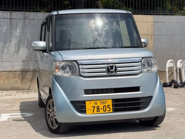 HONDA N-BOX