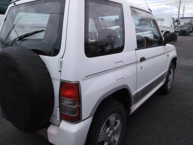 MITSUBISHI PAJERO MINI