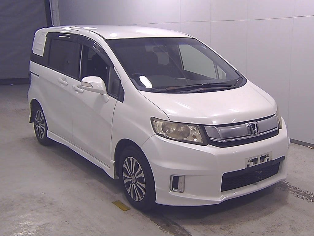 Honda Freed Spike