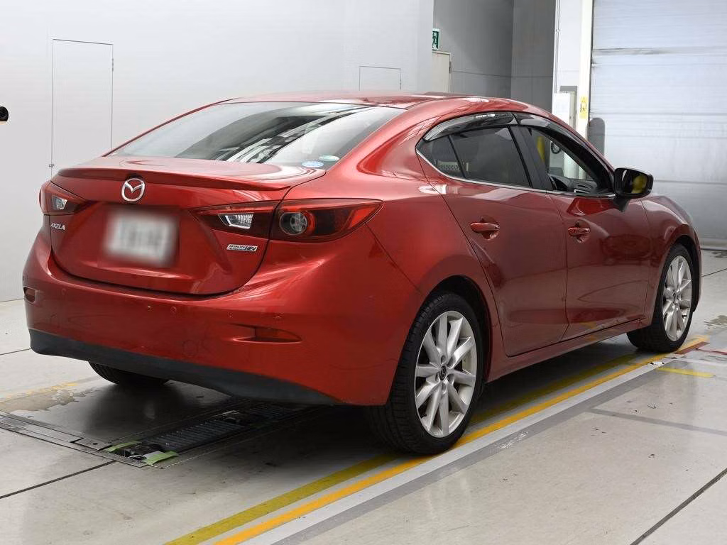 MAZDA AXELA