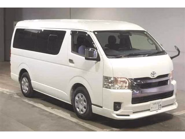 TOYOTA HIACE