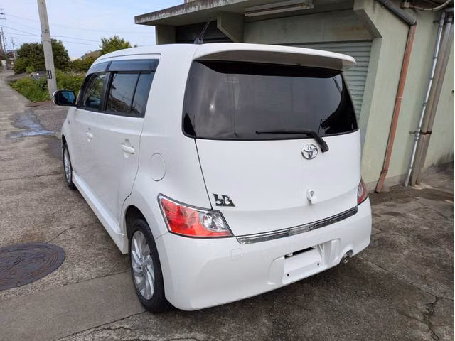 TOYOTA BB